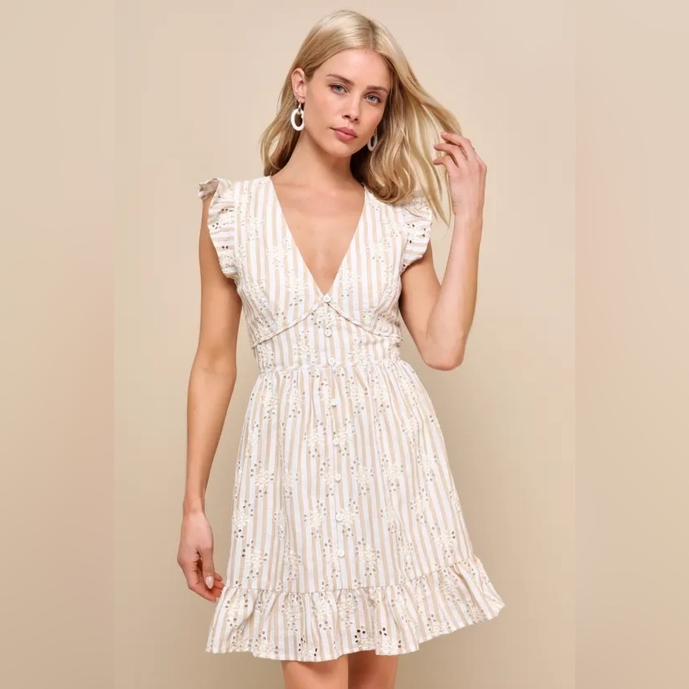 Lulus Sunny Crush Beige Ivory Cotton Mini Dress Size Medium Eyelets Coastal